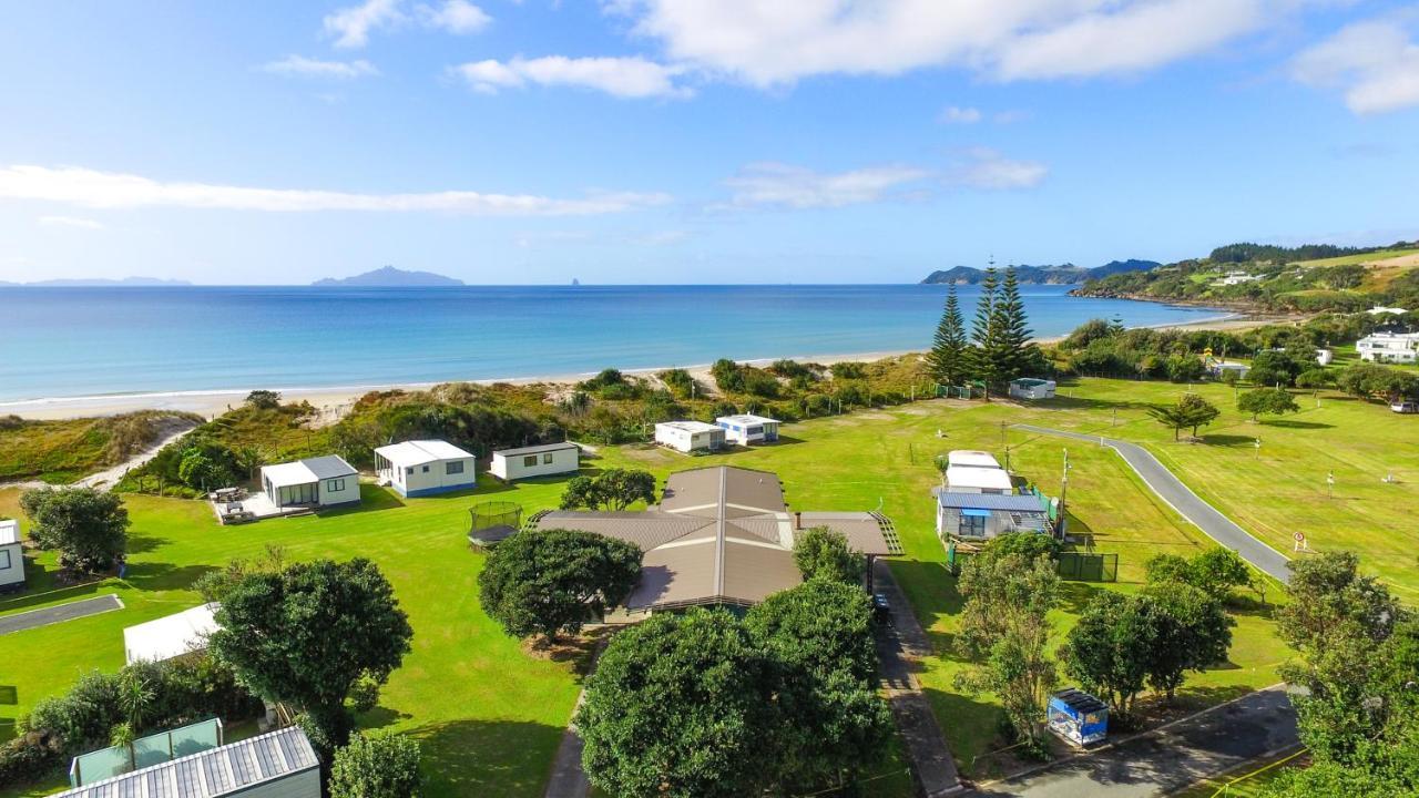 Camp Waipu Cove Hotel Екстериор снимка