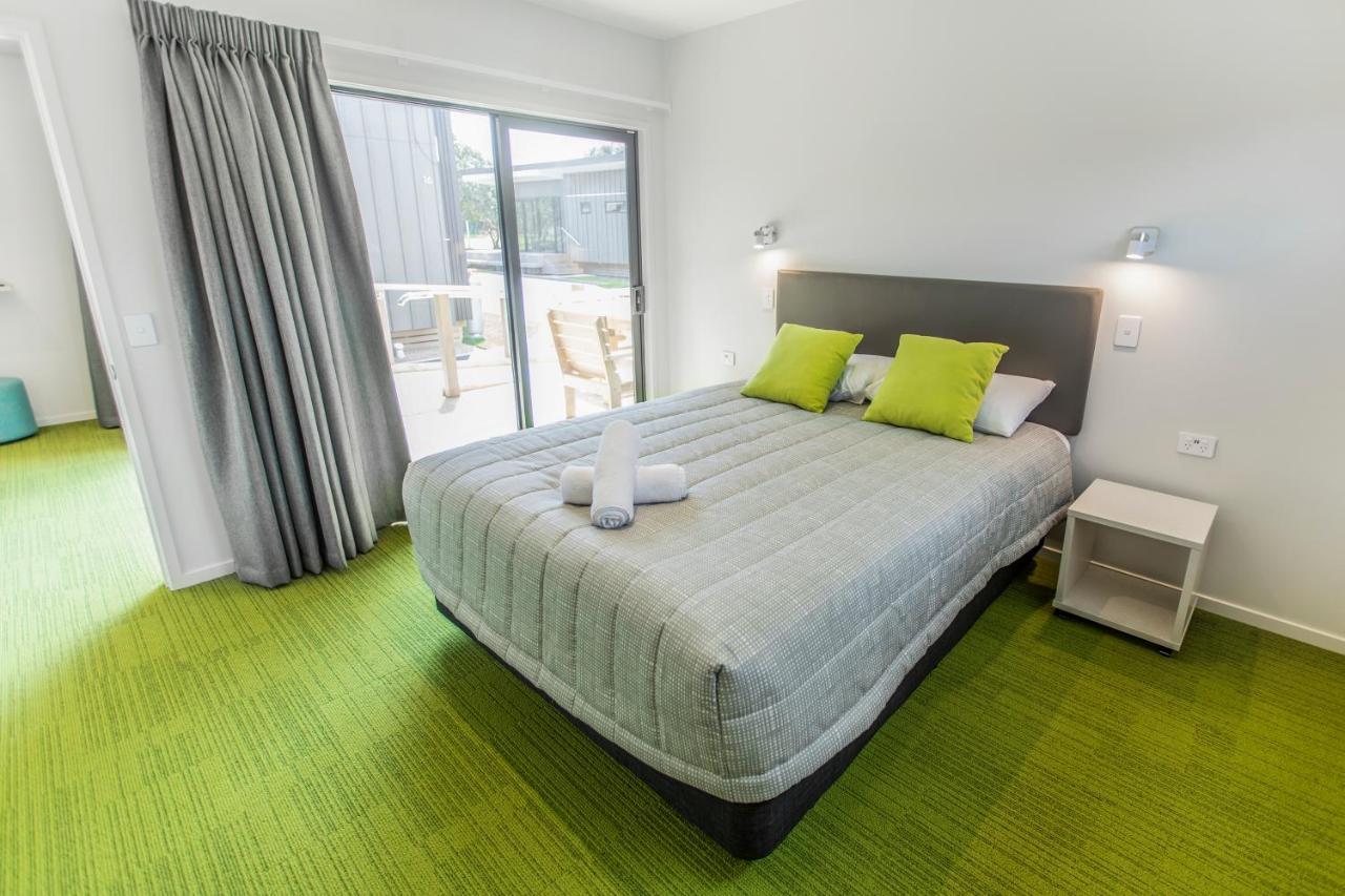Camp Waipu Cove Hotel Екстериор снимка