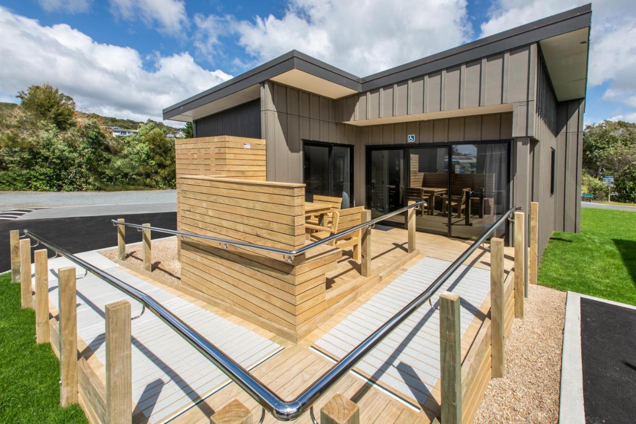 Camp Waipu Cove Hotel Екстериор снимка