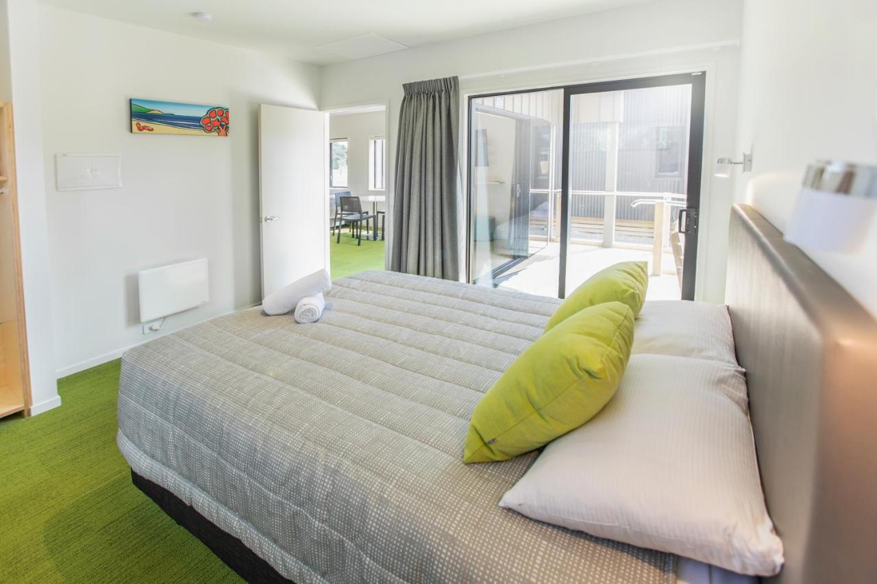 Camp Waipu Cove Hotel Екстериор снимка