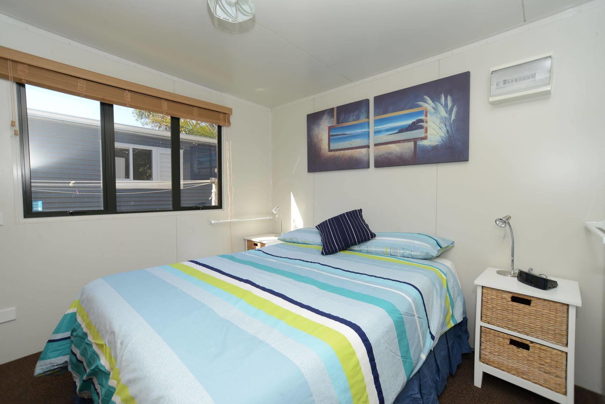 Camp Waipu Cove Hotel Екстериор снимка