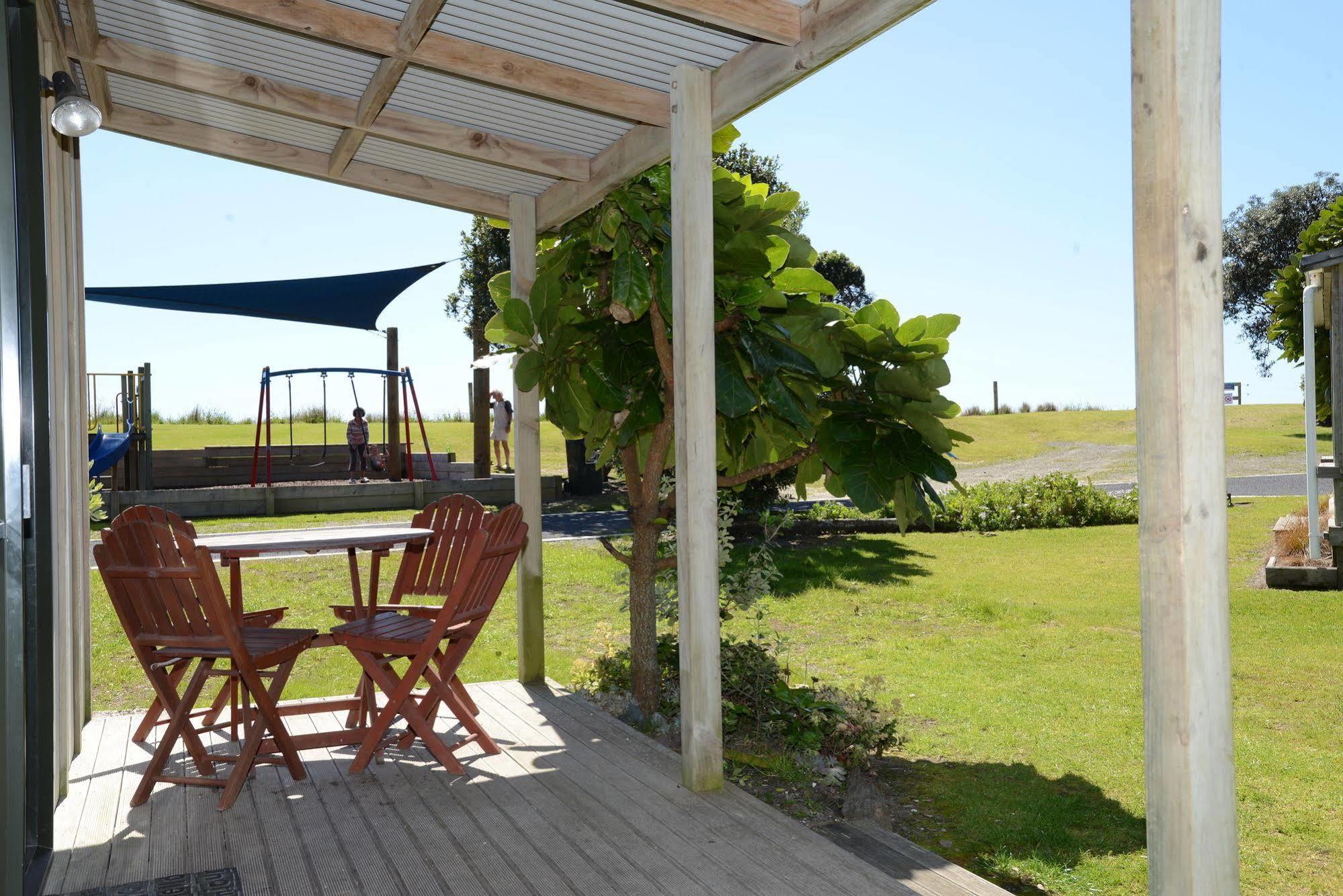 Camp Waipu Cove Hotel Екстериор снимка