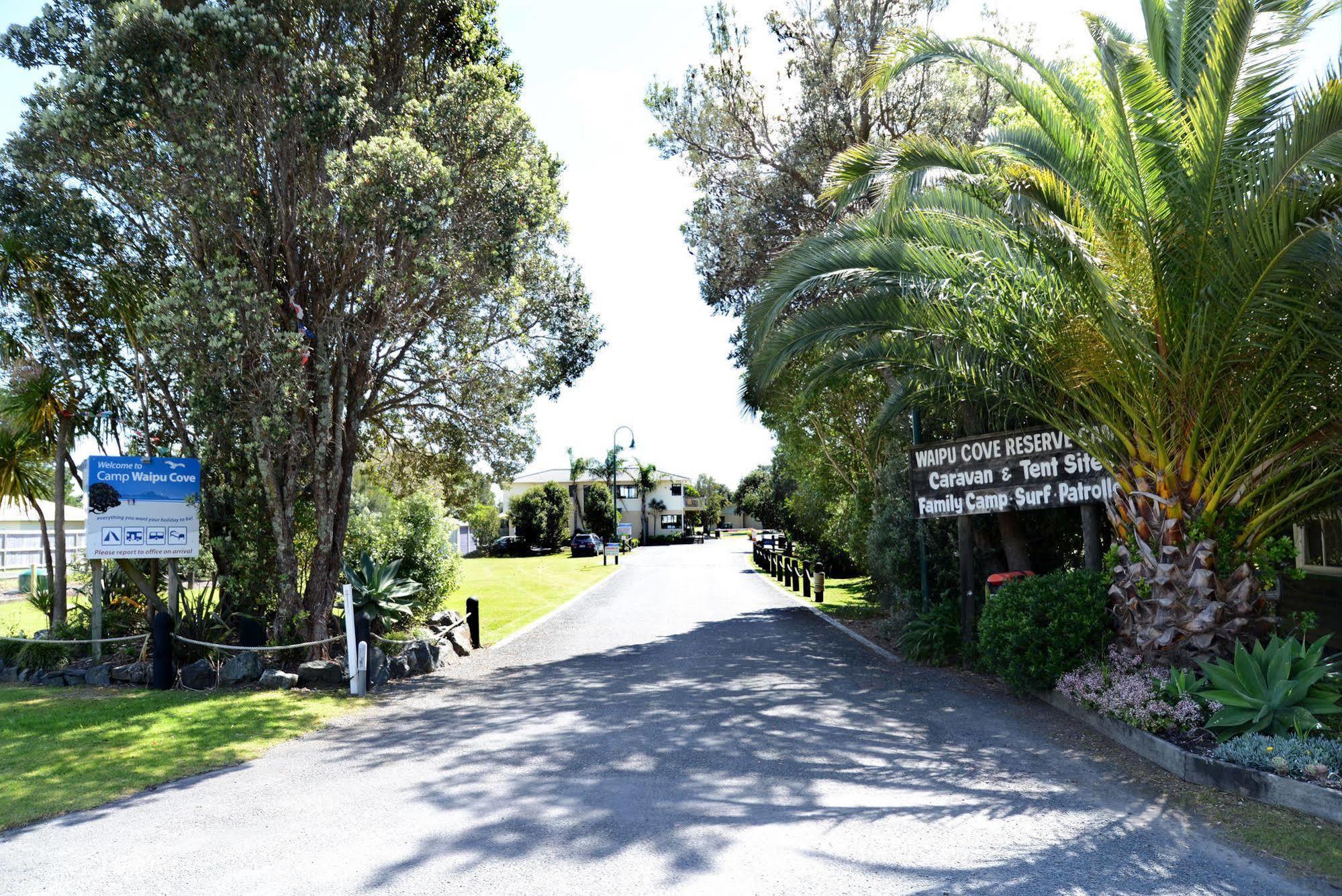 Camp Waipu Cove Hotel Екстериор снимка